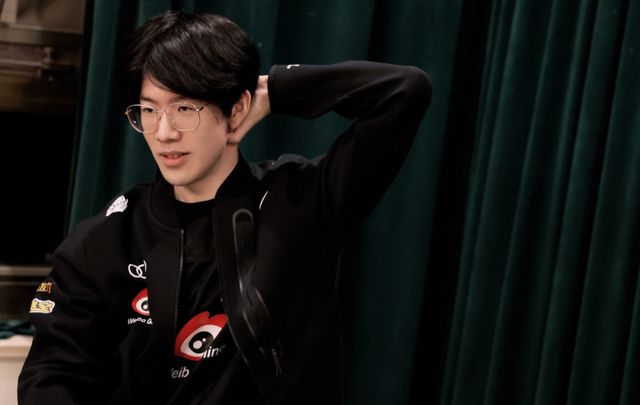 LPL要开启抢人大战，两家豪门都盯上了他？