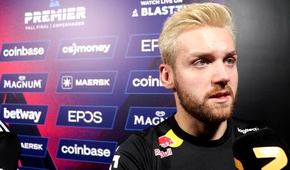 TT.huanfeng当前出场数299，距离300场成就仅差1场。 JDG.Kanavi当前胜场数199，距离200胜成就仅差1胜