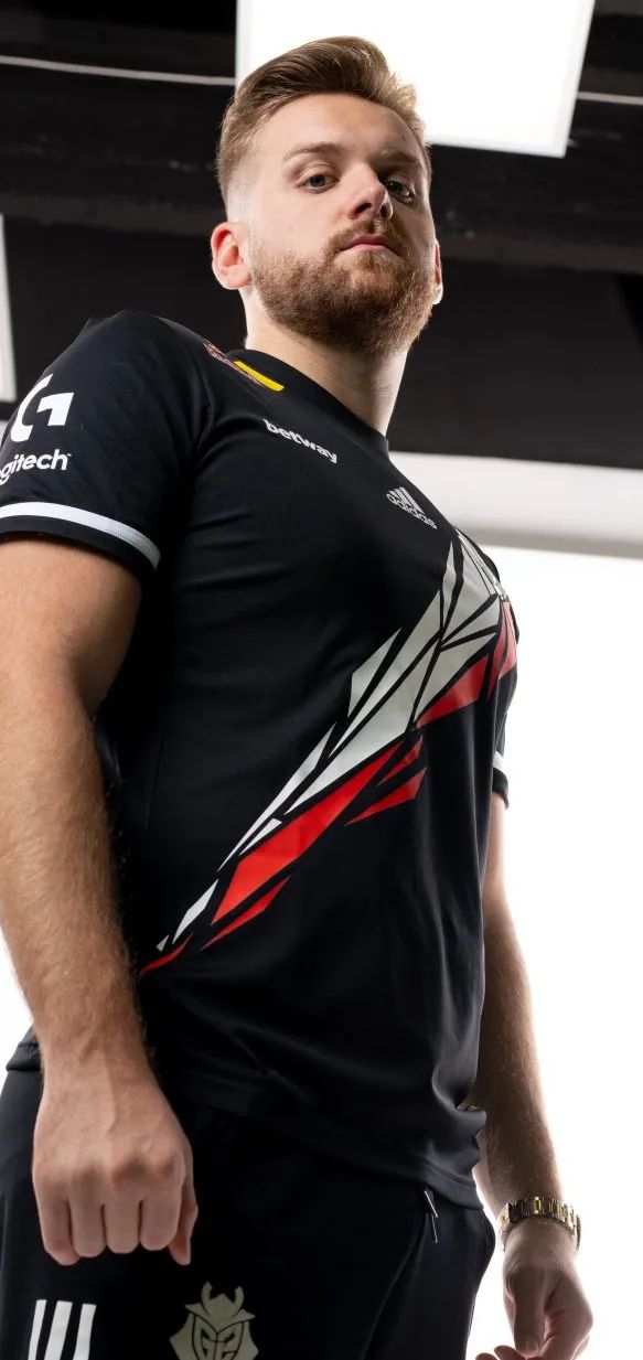 EDG官宣Jiejie离队，至此S11 EDG冠军五人组全部离队