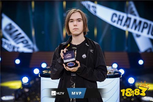 第一阶段的最终战斗！ Anyone's Legend vs Top Esports 首发阵容： 369 vs Tarzan vs Kanavi !